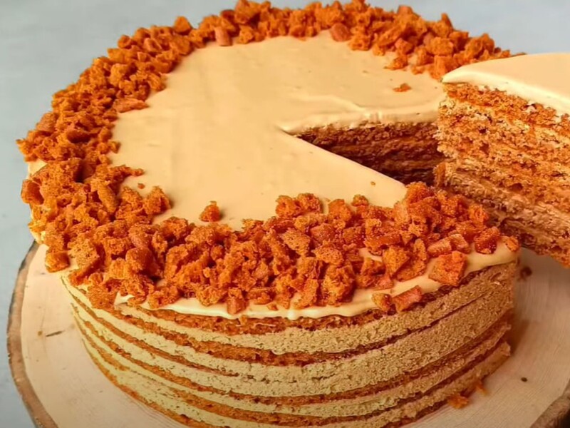 Змішайте це з яйцями – і торт вийде неймовірно ніжним і смачним. Рецепт "Карамельної дівчинки"