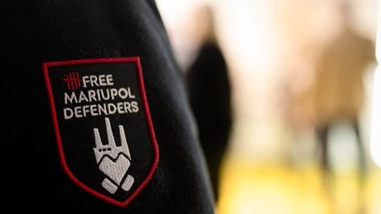 Навчання, працевлаштування, психологічна підтримка: як Метінвест допомагає оборонцям Маріуполя