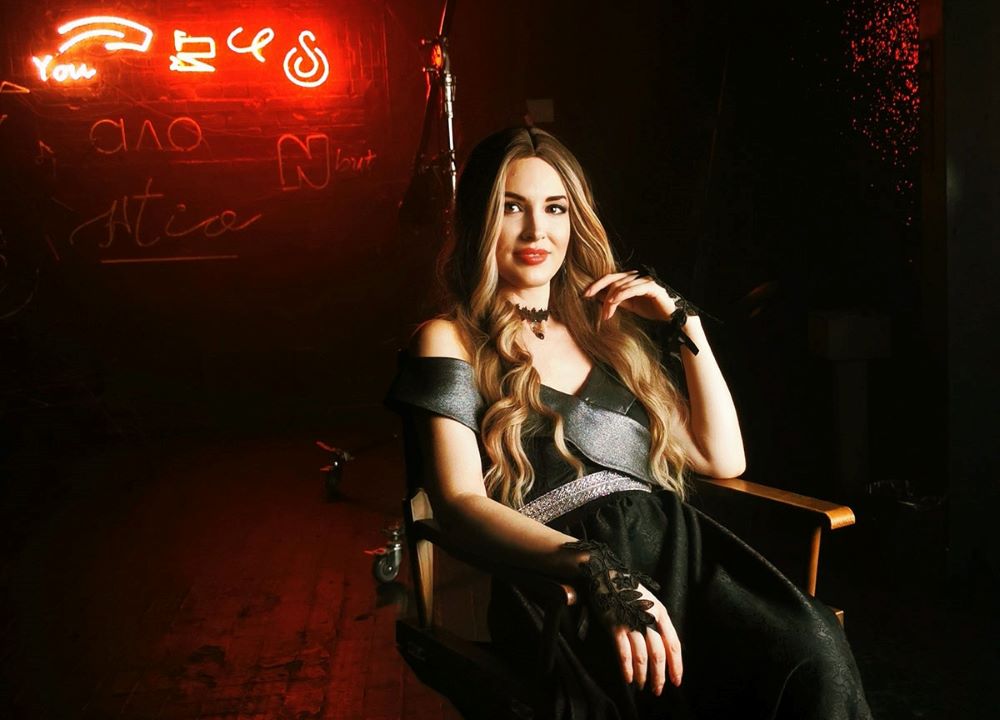 «Світ Снів» — історія про союз Аніми та Анімуса у кліпі Astrid Way