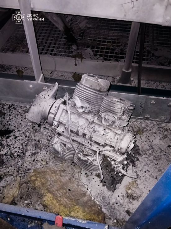 Російський дрон пробив укриття на Чорнобильській АЕС: з'явилися фото, відео