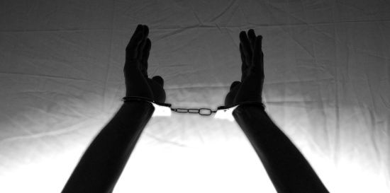 На Одещині затримали чоловіка, який до смерті побив 3-річну дитину через плач