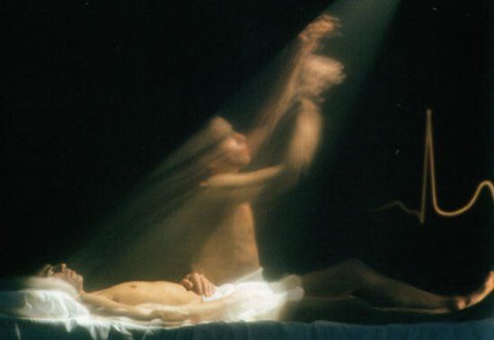 Вчені стверджують, що виявили докази того, що "душа" залишає тіло після смерті