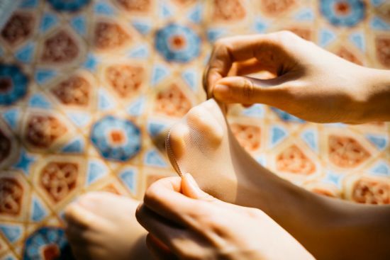 Дивна звичка, яка існувала за часів СРСР: навіщо жінки клали колготи в морозильну камеру