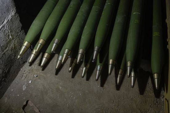 Франція пропонує створити склади зброї для України: що відомо про ініціативу