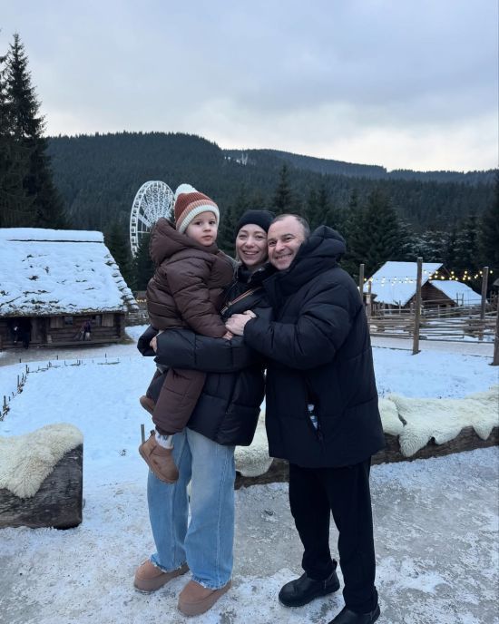 Дружина Віктора Павліка майстерно відповіла на закиди про діагноз 3-річного сина: "Він унікальний"
