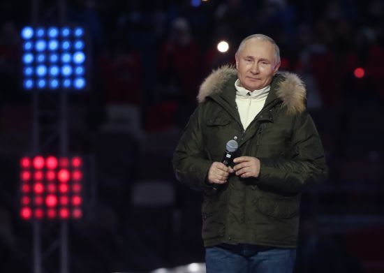 У НАТО назвали тих, хто допомагає Путіну продовжувати війну