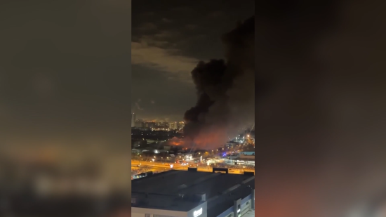 У Москві згорів інститут із системи російського ВПК: на місці пожежі – вибухи (відео)