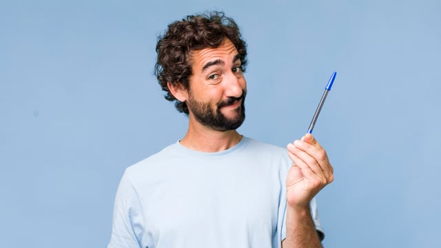 Чи треба прати нові речі після купівлі: небезпека одягу з магазину