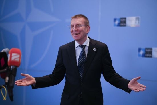 Президент Латвії закликав Європу готуватися до війни: потрібно більше військових і зброї