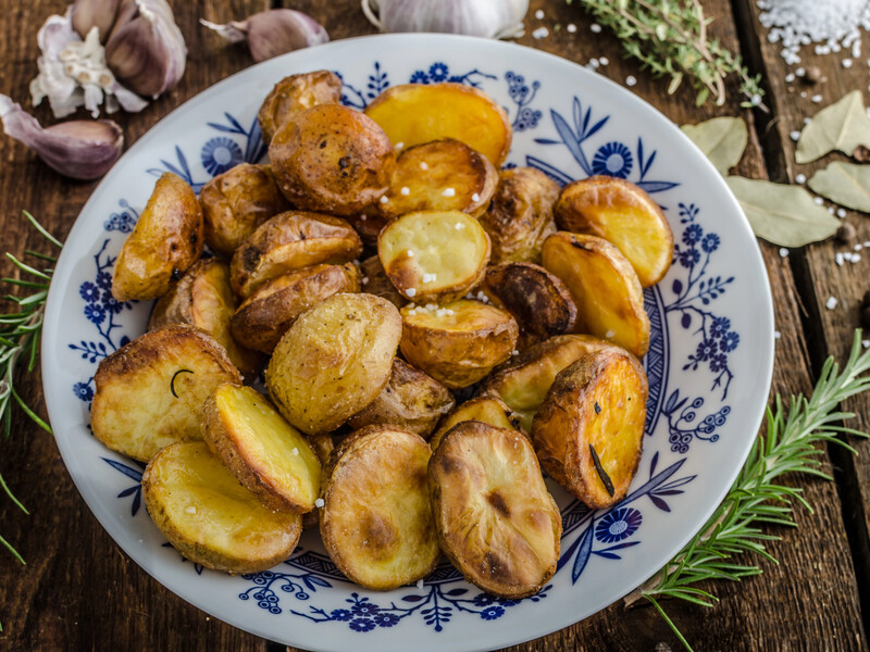 Зробіть це з картоплею до того, як її запекти. Результат буде неймовірний