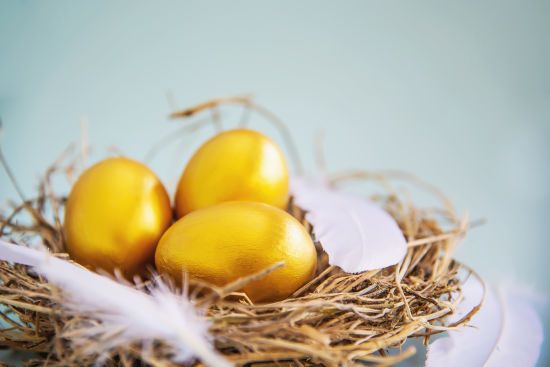 Крашанки будуть яскраво-жовтого кольору: треба додати лише один інгредієнт