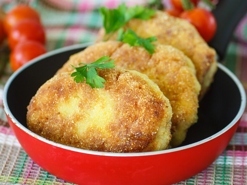 Додайте ці секретні інгредієнти – і рибні котлети вийдуть неймовірно ніжними й пишними. Лайфхак