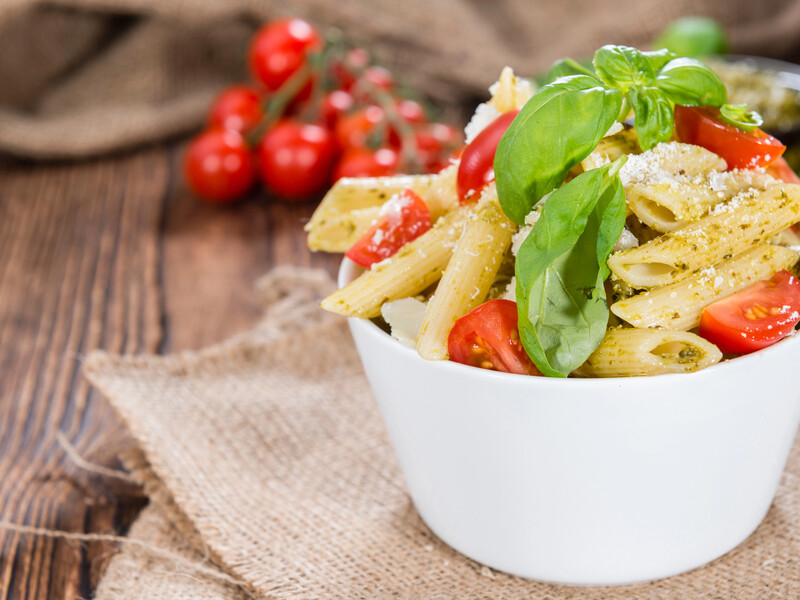 "Класика, яку завжди хочеться приготувати". Рецепт пасти із соусом песто "Класика, яку завжди хочеться приготувати". Рецепт пасти із соусом песто