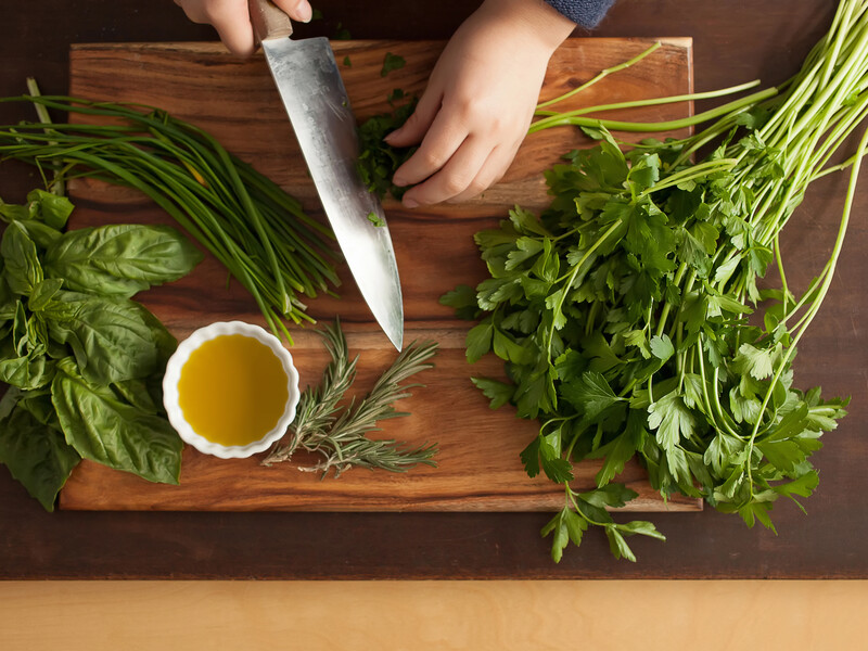 "Краса на тарілці за одну хвилину". Приготуйте зелену олію