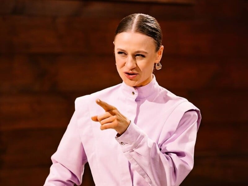 "Його не має бути в лексиконі". Мартиновську в виші попросили визначити якість "Російського" сиру