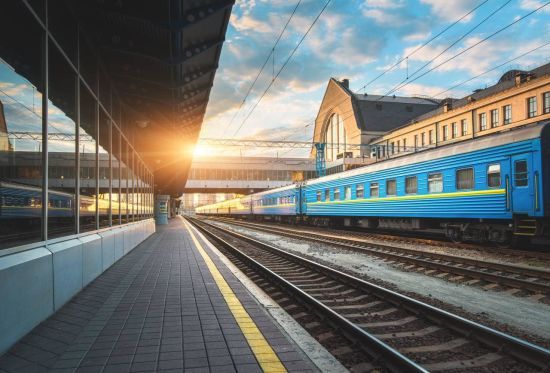 У Києві перехожий поранив людей ножем: поліція затримала нападника