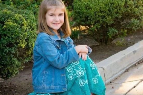 Батьки-садисти змушували доньку стрибати на батуті, поки вона не померла – фото