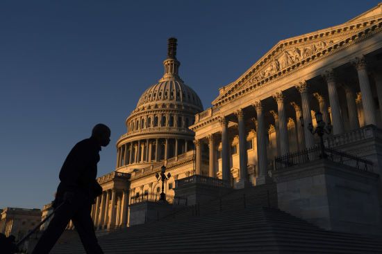 Конгрес США закликає до розслідування інциденту з доступом журналіста до чату адміністрації Трампа