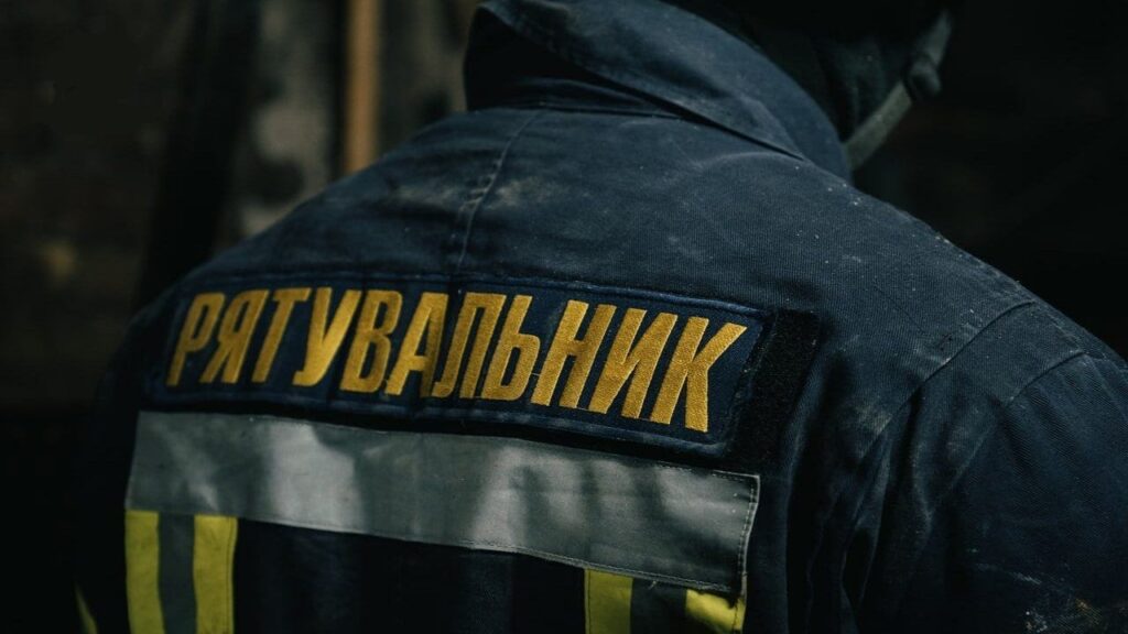 Група ворожих БпЛА: у Кропивницькому чути вибух