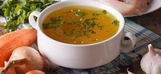 Скільки та як правильно варити курячий бульйон: декілька важливих нюансів