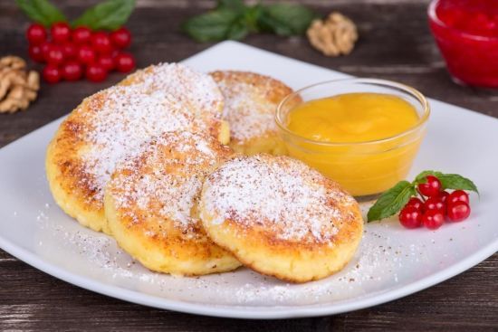 5 секретів ідеальних сирників від досвідчених кухарів: вони зроблять їх неперевершеними