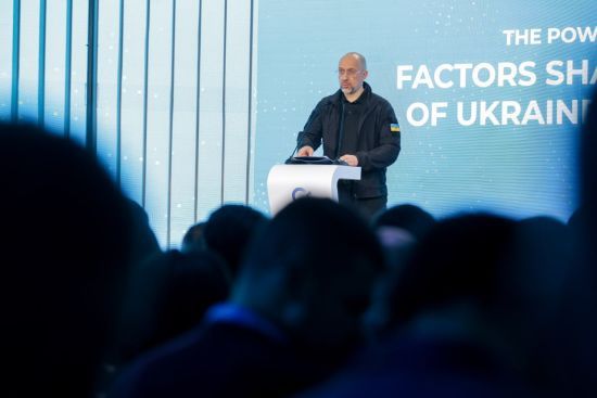 Перші кошти від заморожених активів РФ надійшли до України: як їх використають