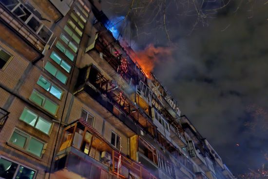 Нічні вибухи у Києві: мешканці пошкодженого будинку розповіли про пережите