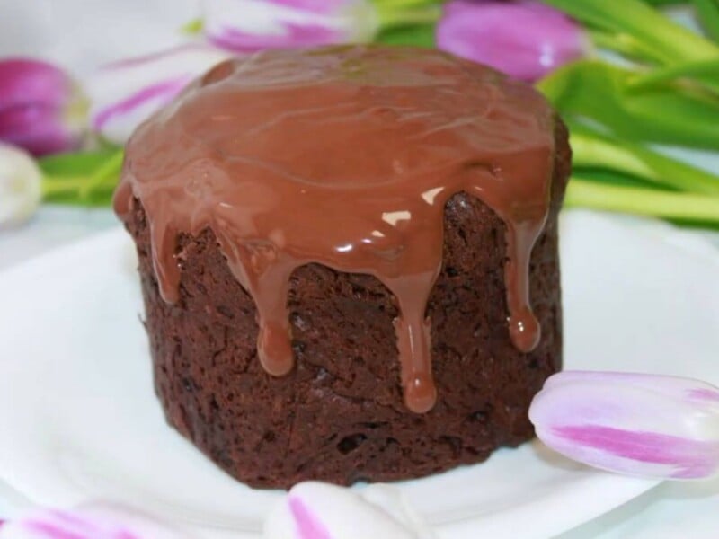 Змішайте це з борошном – і шоколадна паска вийде неймовірно смачною й вологою. Рецепт тіста