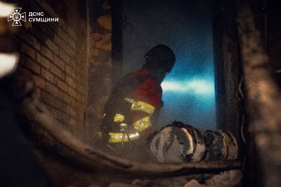 Росіяни вдарили по медзакладу в Сумах: показали фото наслідків