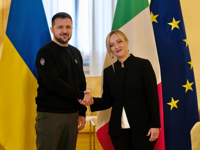 Російська пропаганда запустила фейк, нібито Мелоні видалила всі спільні фото й відео із Зеленським Російська пропаганда запустила фейк, нібито Мелоні видалила всі спільні фото й відео із Зеленським