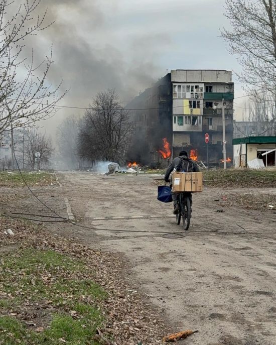 Просто й****лись: волонтер про те, як до Покровська повертаються родини з дітьми