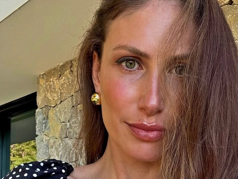 Зіневич показала, як носить сукню в горошок Зіневич показала, як носить сукню в горошок