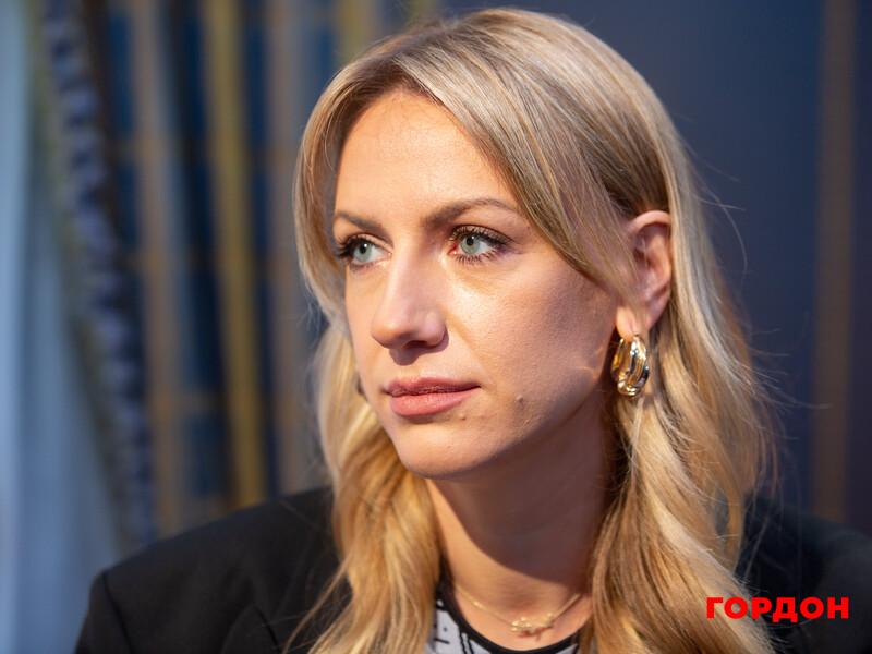 Наречений Нікітюк розповів, як ставиться до її вихованця – тер'єра на кличку Рафік