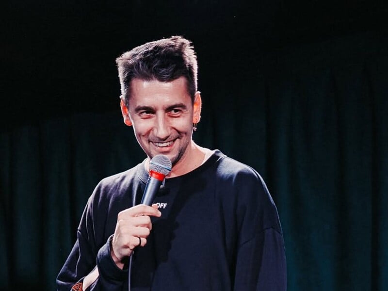 Ексучасник студії "Квартал 95" Еллерт на своєму концерті у США висловився про Зеленського. Відео