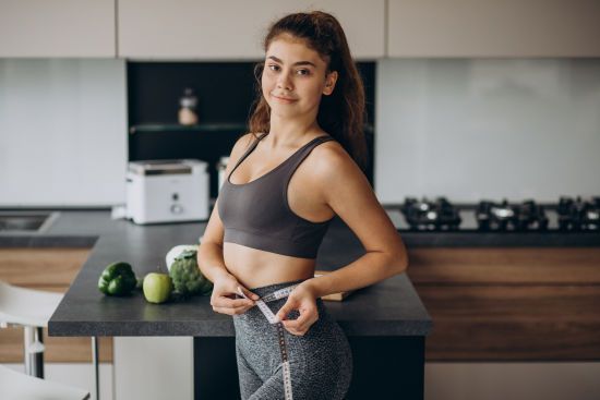 Мінус 5 кілограмів за тиждень: цей фрукт спалює жир швидше за будь-які дієти