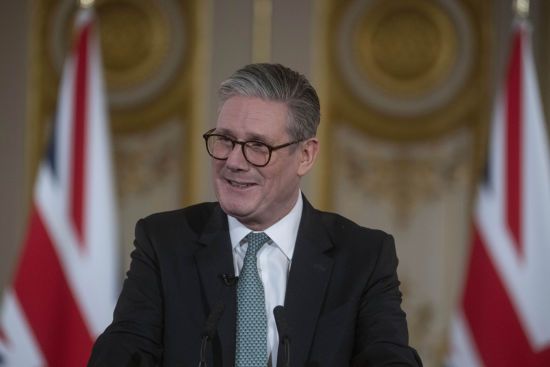 Стармер закликав країни "коаліції охочих" взяти на себе конкретні забовʼязання щодо України