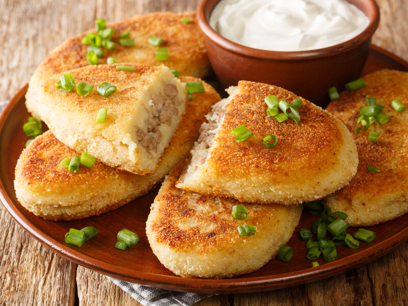 "Як у бабусі". Картопляні зрази з м'ясним фаршем і грибами