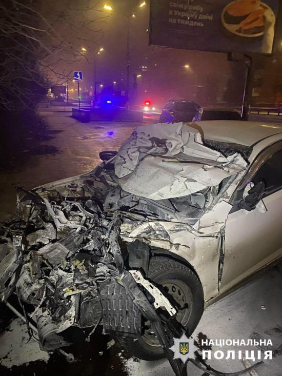 Перебував у нетверезому стані: у Києві затримали водія, який спричинив ДТП і травмував трьох пасажирів