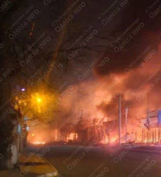 Одеса – у вогні, місто відбиває навалу дронів: є постраждалі