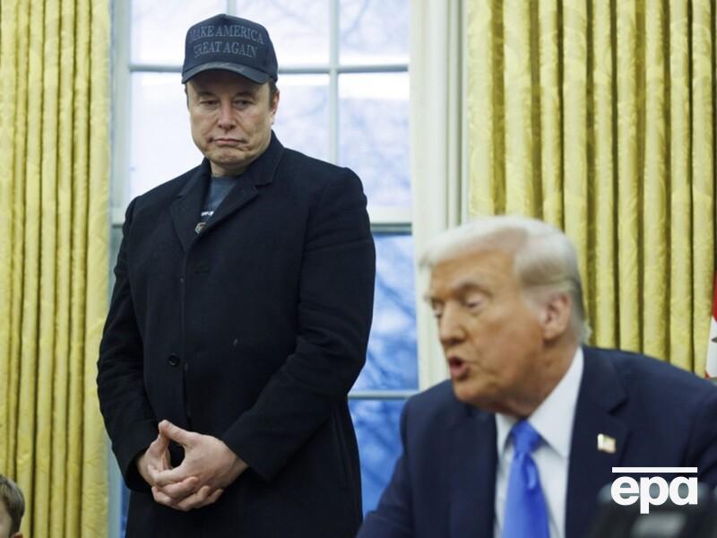 Фронтмен рок-гурту Green Day під овації глядачів закликав Трампа й Маска "заткнутися нахрін". Відео Фронтмен рок-гурту Green Day під овації глядачів закликав Трампа й Маска "заткнутися нахрін". Відео