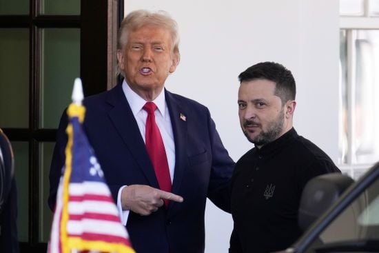 Трамп пообіцяв повернути до України викрадених дітей – речниця Білого дому