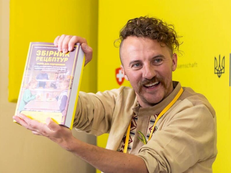 "Плакав, коли різав". Клопотенко розповів, у якому віці приготував свою першу страву