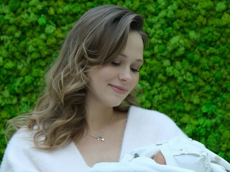 "Після такого досвіду можна наважитися і на третього". Кошмал розповіла про другі пологи