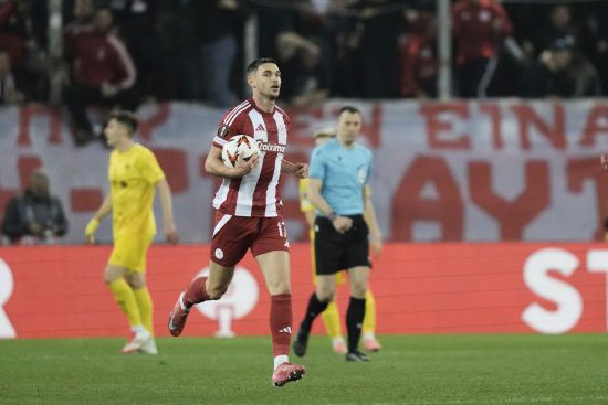 "Олімпіакос" з дублем Яремчука здобув вольову перемогу, але залишив Лігу Європи (відео)