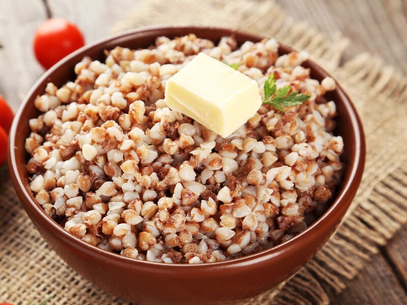 Скористайтеся цим способом – і гречка в мікрохвильовці буде готовою за сім хвилин. Лайфхак