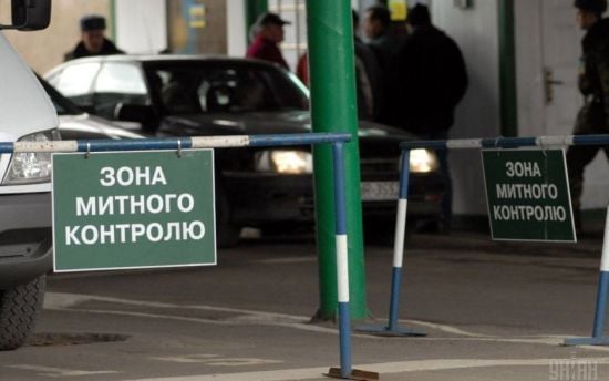 Україна змінила правила перетину кордону для порожніх фур: список КПП