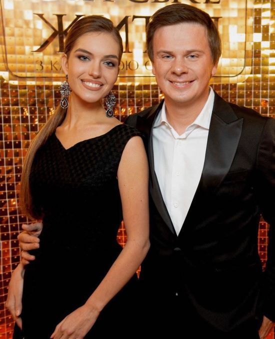 Колишня дружина Комарова висловилася про розлучення та як зараз оговтується