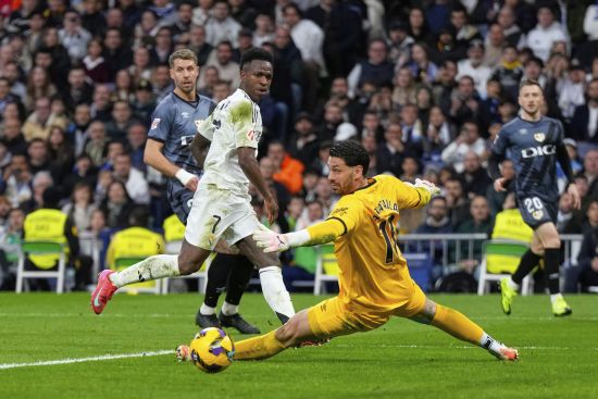 "Реал" з Луніним обіграв "Райо Вальєкано" і наздогнав "Барселону" на вершині Ла Ліги (відео)