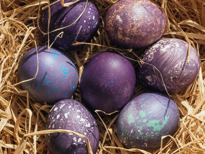 Візьміть це – і крашанки вийдуть красивого фіолетового кольору. Рецепт натурального барвника