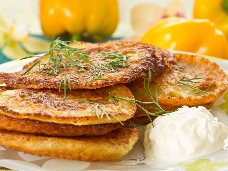 Звична страва, але смак – зовсім інша історія. Дізнайтеся, що в рецепті робить деруни смачнішими